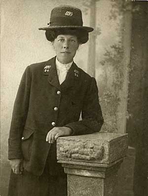 Exeter Postwoman Exeter Postwoman