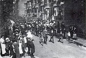The Ferry in the 1950s Marching the troops from Topsham Barracks