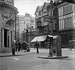 Mols in 1926 Corner of Bedford Street