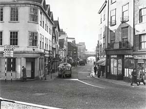 Cowick Street east Cowick Street east