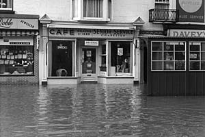 Cowick Street flooding Cowick Street flooding