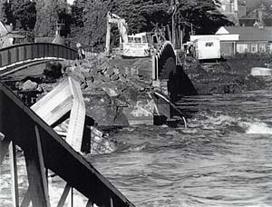 Reamins of Exwick Bridge 1974 Reamins of Exwick Bridge 1974