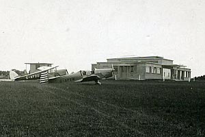 Exeter Airport in 1938 Exeter Airport in 1938
