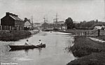 50044 Exeter Pleasure boating on the canal.