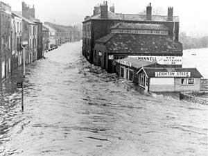 Floods in 1960 near Beach Brothers Floods in 1960 near Beach Brothers
