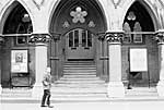 A school group visit RAMMs grand entrance